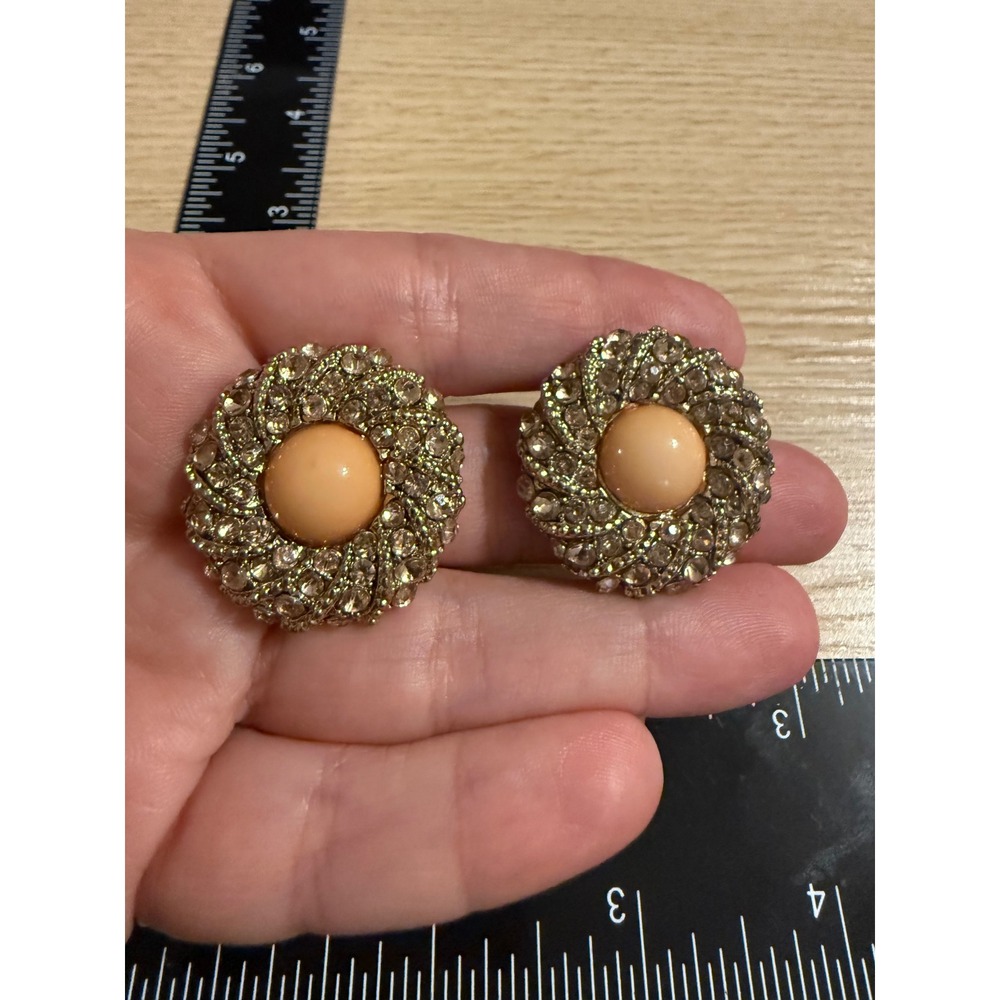 Vintage Gold‎ Tone Peach Cabochon Rhinestone Sunburst Clip On Earrings Round